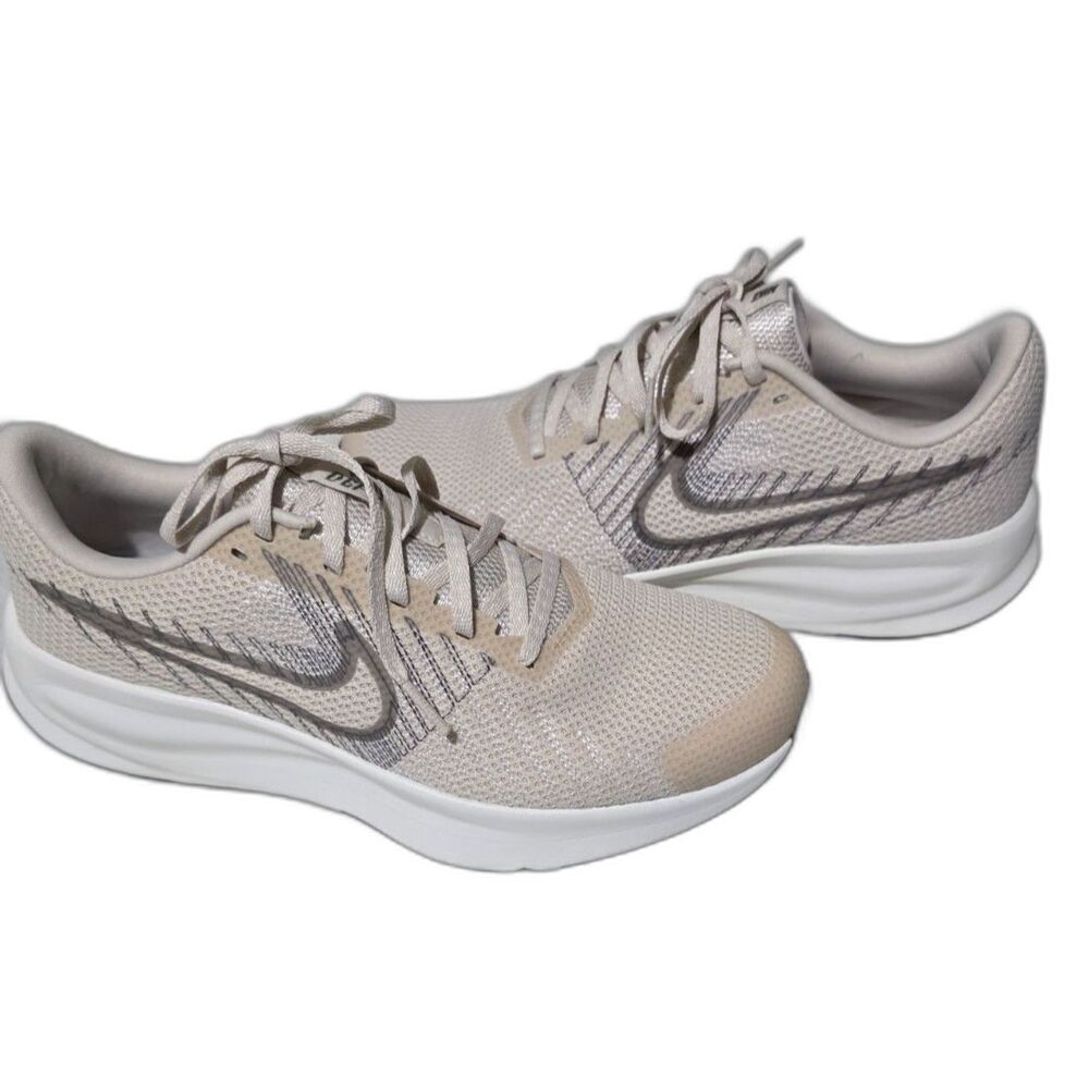 Nike Run Defy Women's Size 10 Running Shoes Orewood Brown HM9593-100